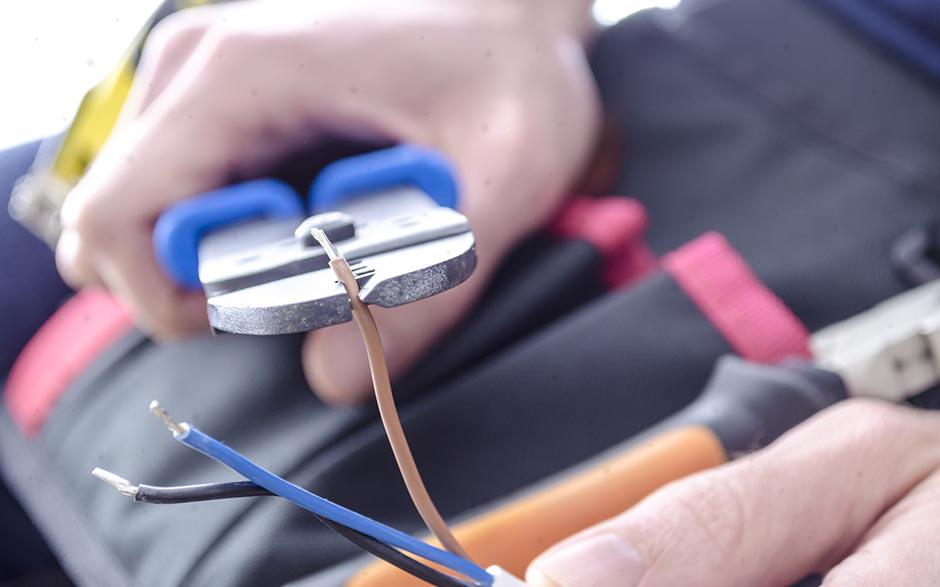 je recherche un électricien Cachan